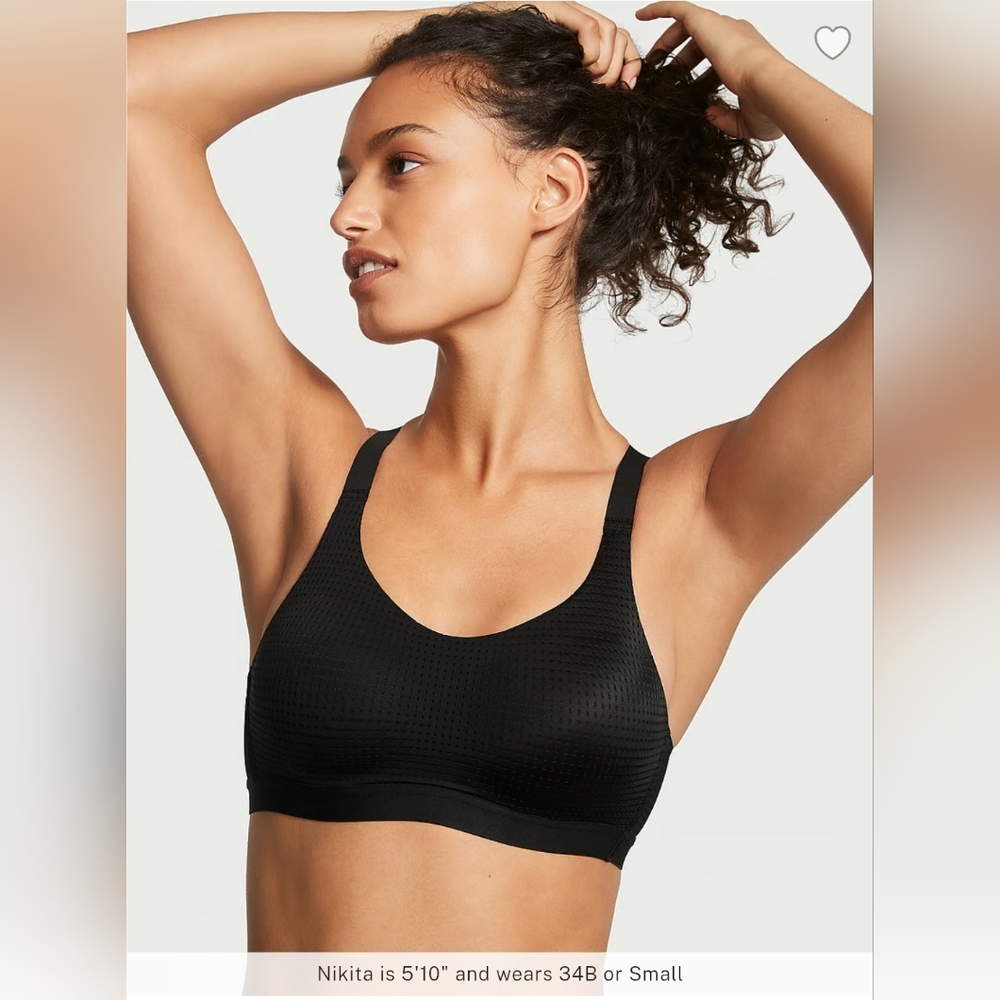 NWT Victoria's Secret Lightweight Mesh Sports Bra, 34B